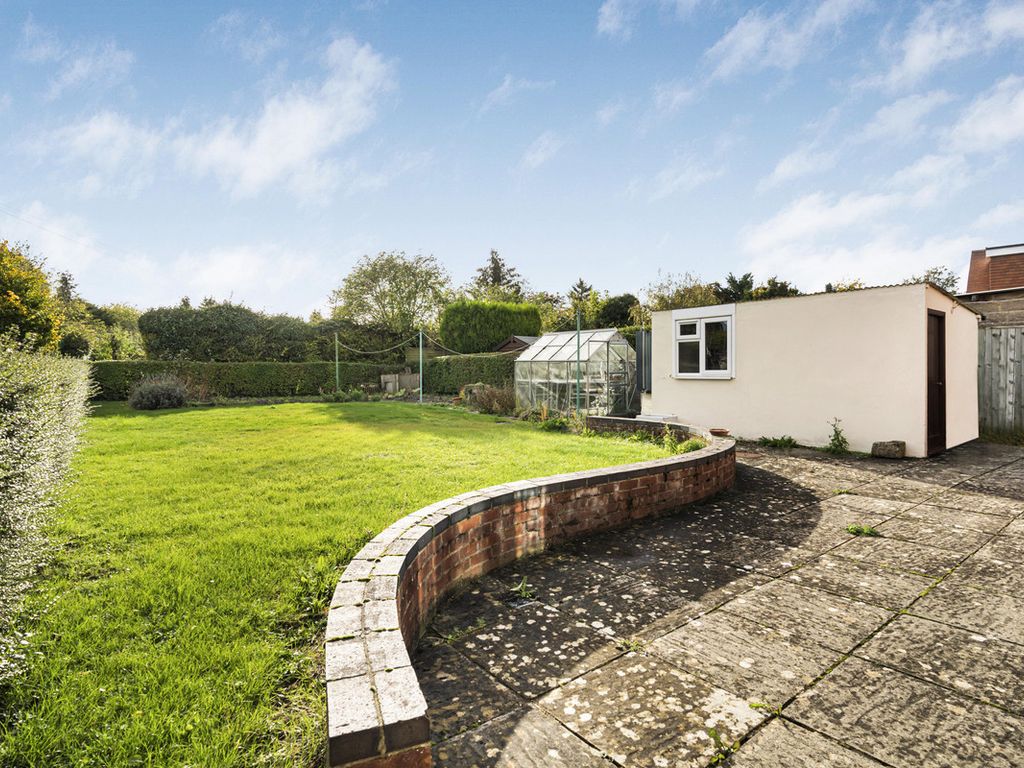 3 bed detached bungalow for sale in Bessels Lea, Blewbury OX11, £550,000