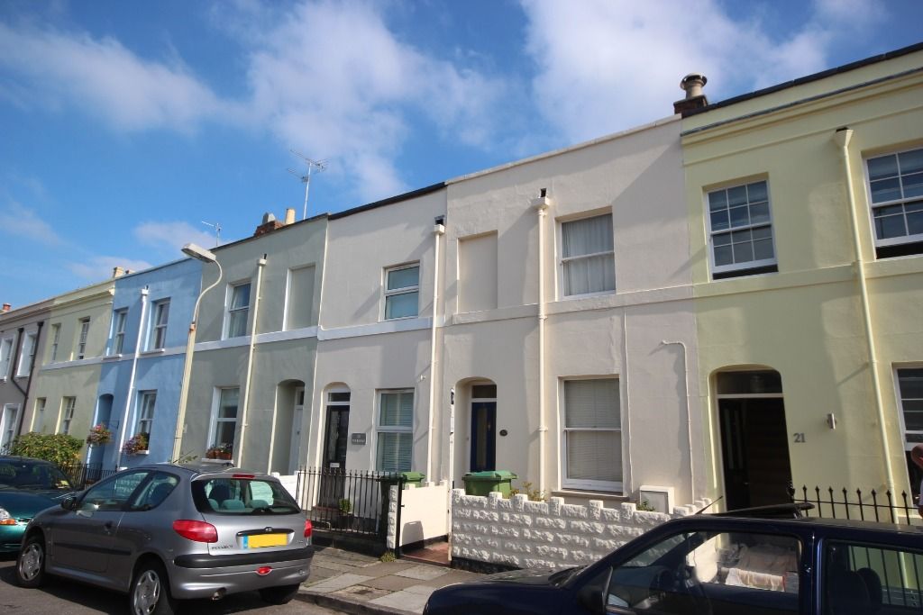 2 bed terraced house to rent in Hatherley Street, Tivoli, Cheltenham GL50, £1,300 pcm