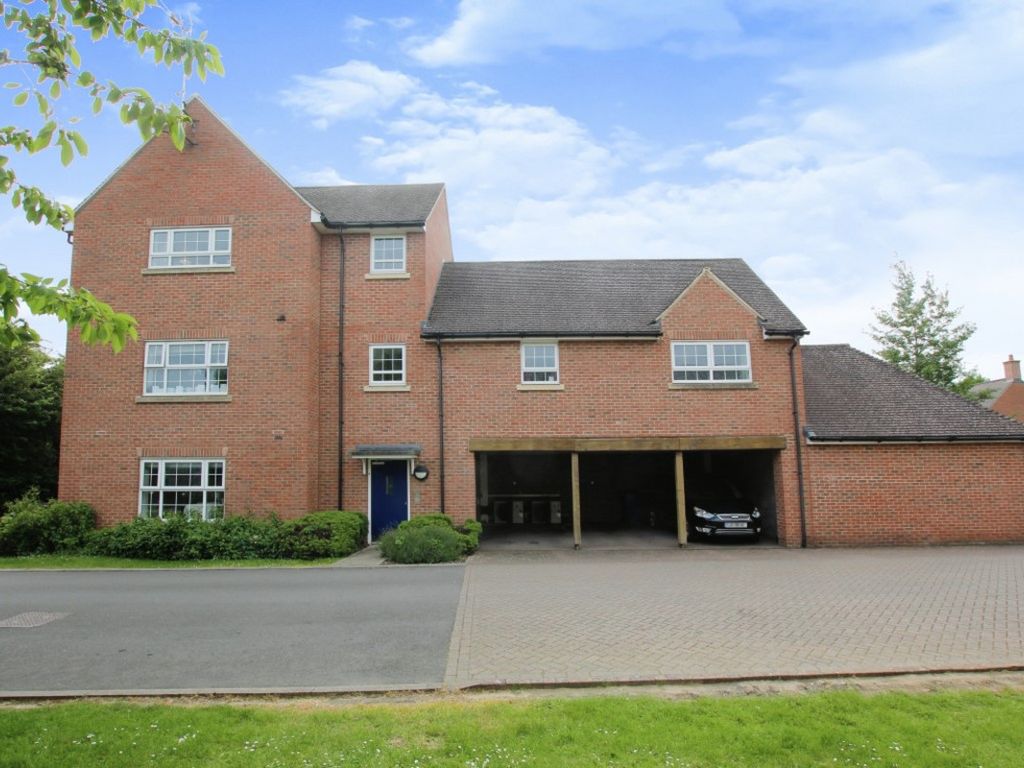 2 bed flat for sale in Hayday Close, Yarnton OX5, £120,375