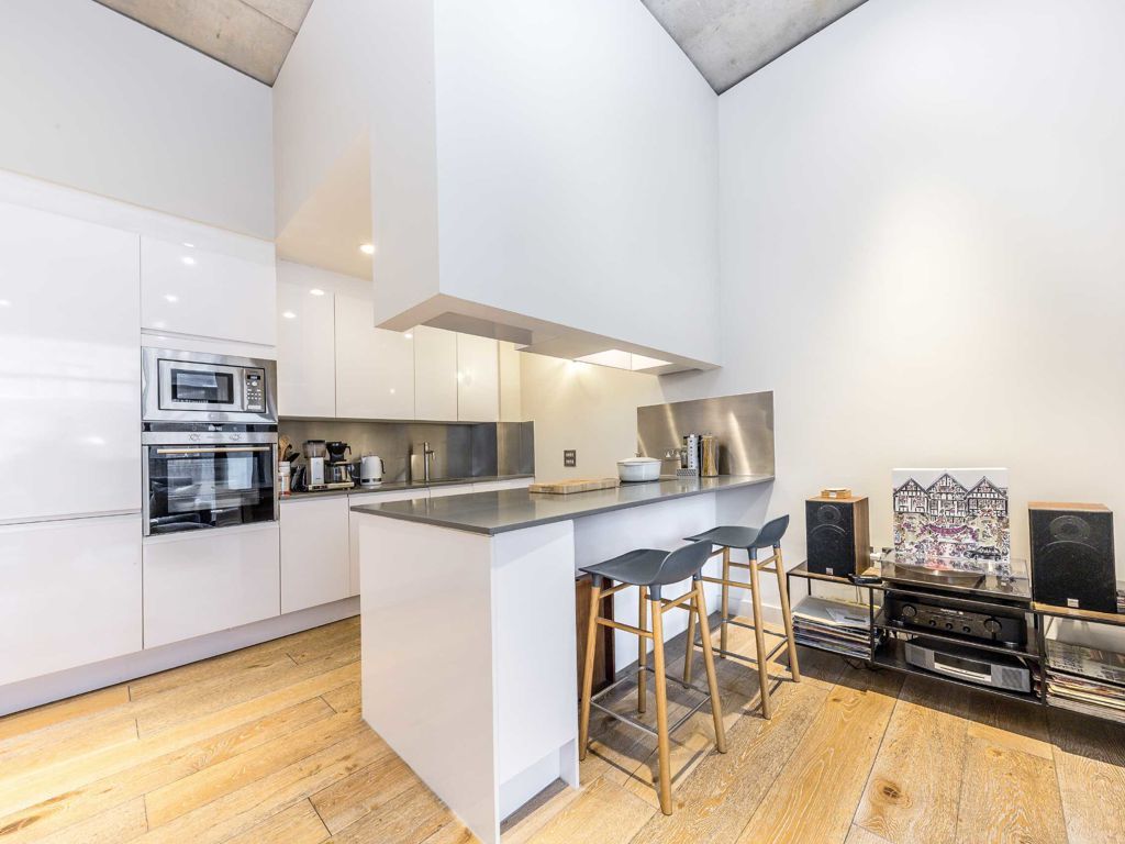 3 bed flat for sale in Railway Arches, Mentmore Terrace, London E8, £1,100,000
