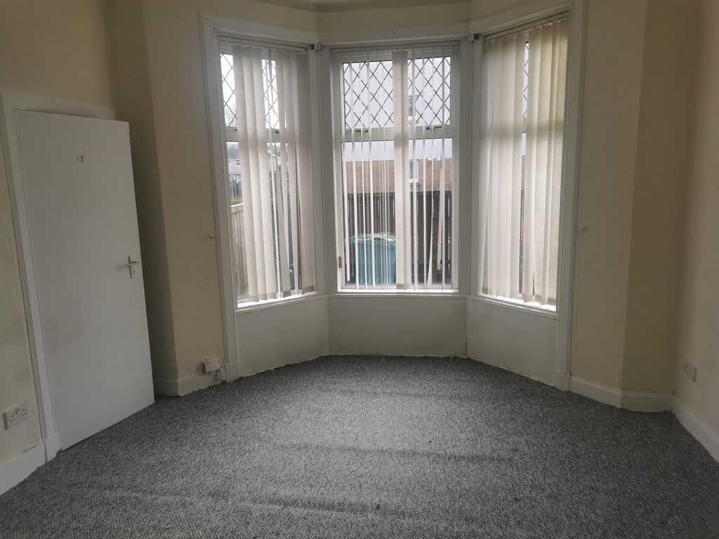 1 bed flat for sale in Dundyvan Road, Coatbridge, Lanarkshire ML5, £60,000