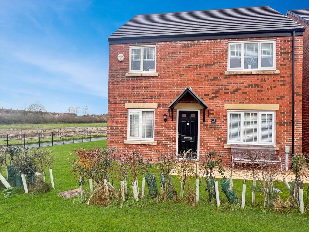4 bed detached house for sale in Carlisle, Cumbria CA2, £280,000