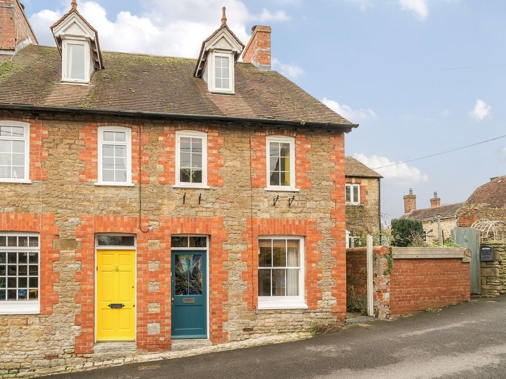 3 bed end terrace house for sale in Flingers Lane, Wincanton, Somerset BA9, £250,000