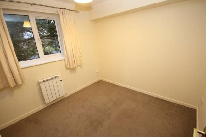 2 bed flat for sale in Wain Green, Long Meadow, Worcester WR4, £100,000