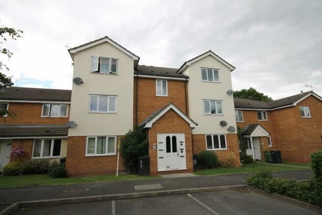 2 bed flat for sale in Wain Green, Long Meadow, Worcester WR4, £100,000