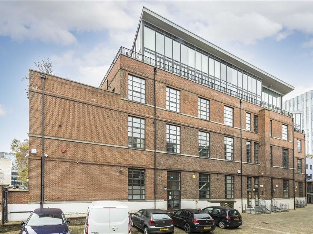 2 bed flat for sale in Surrey Row, London SE1, £1,100,000