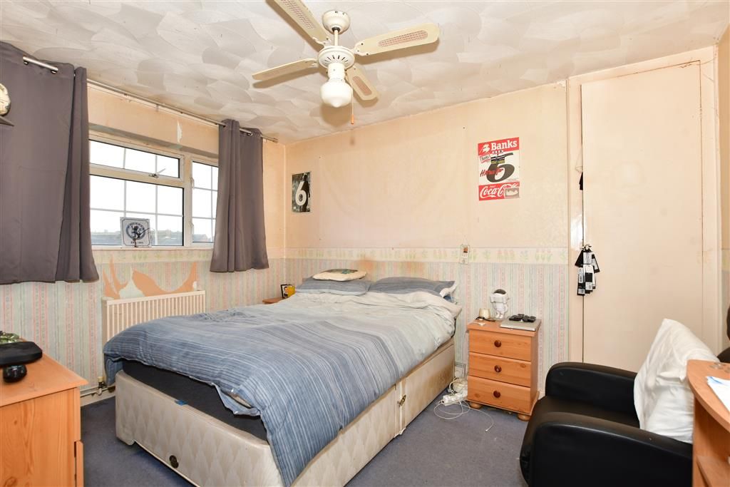 3 bed terraced house for sale in Helyers Green, Littlehampton, West Sussex BN17, £210,000
