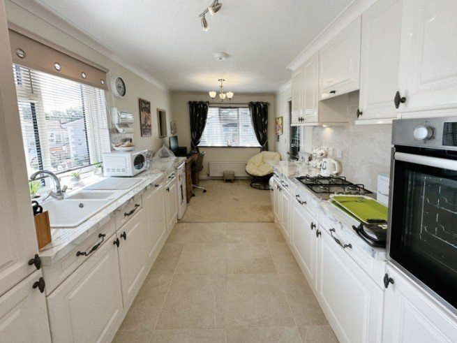 2 bed bungalow for sale in Upper Boat, Pontypridd CF37, £190,000