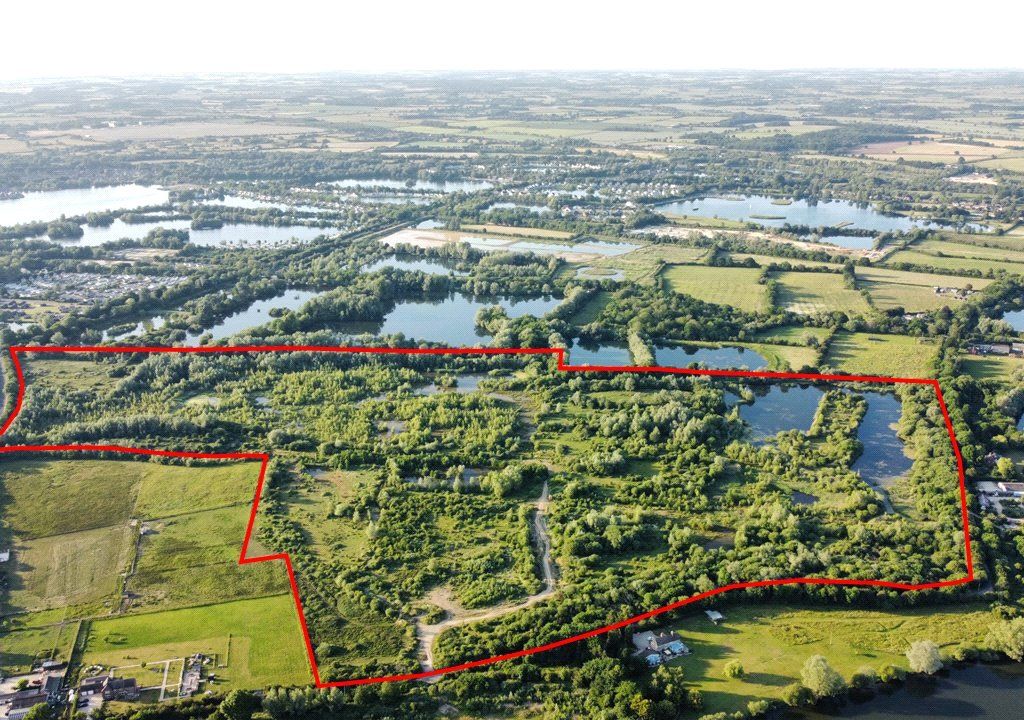 Land for sale in Ashton Keynes, Fridays Ham Lane SN6, £1,750,000