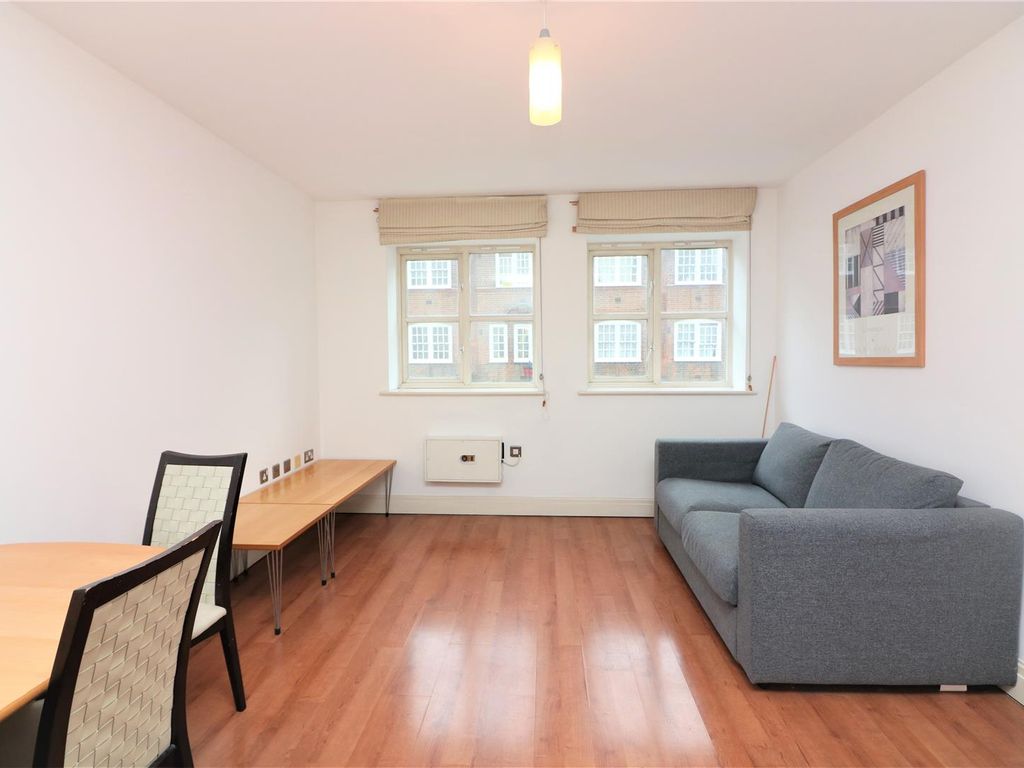 1 bed flat to rent in St Davids Square, Isle Of Dogs E14, £1,700 pcm