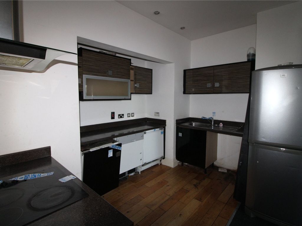 2 bed flat for sale in West Sunniside, Sunderland, Tyne And Wear SR1, £50,000