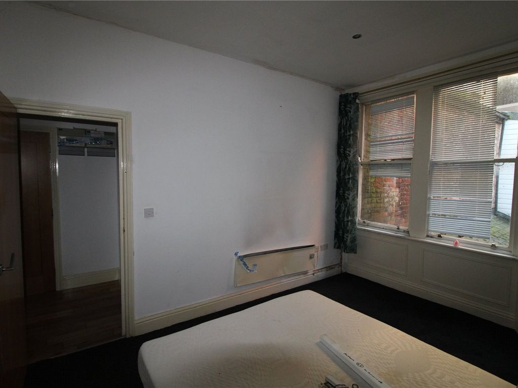 2 bed flat for sale in West Sunniside, Sunderland, Tyne And Wear SR1, £50,000