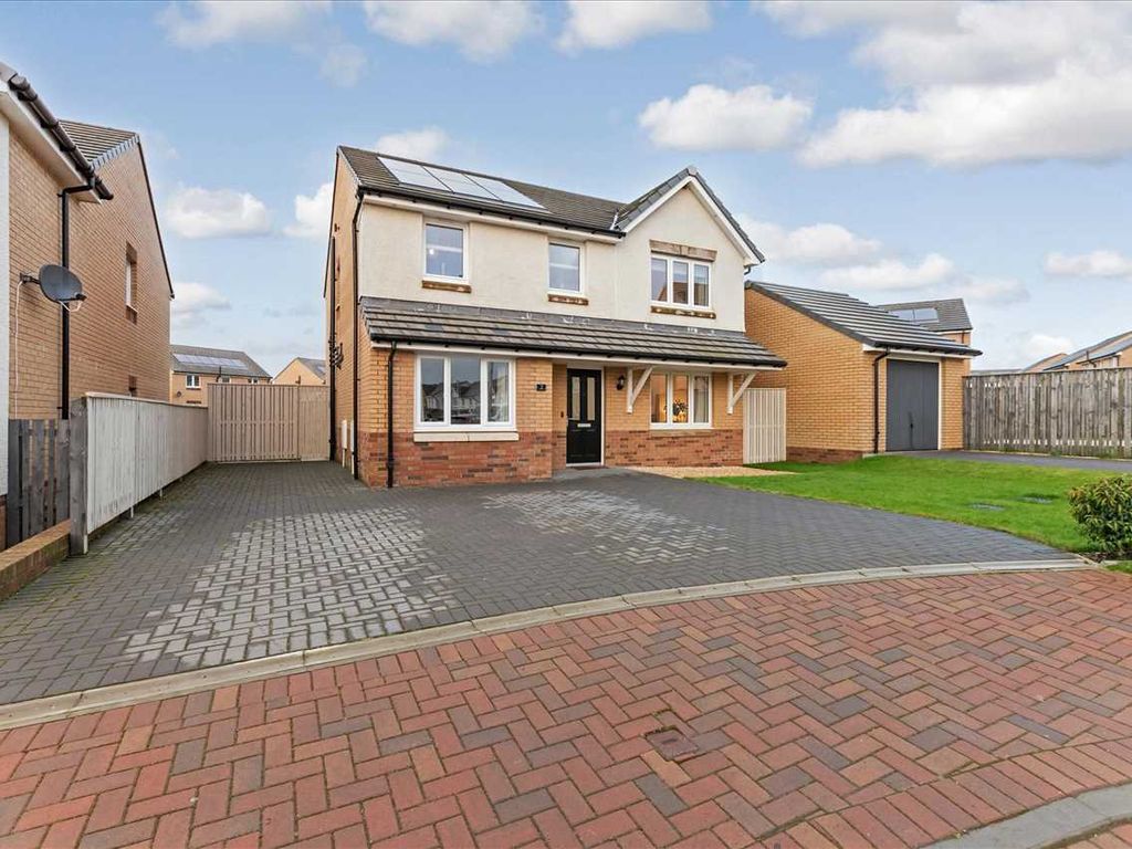 5 bed detached house for sale in Cleadon Place, Benthall, East Kilbride G75, £315,000