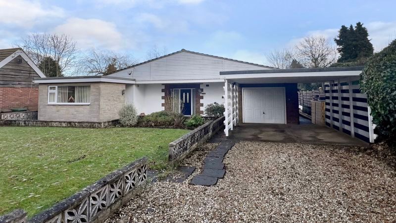 4 bed detached bungalow for sale in Manor Road, Bottesford, Scunthorpe DN16, £350,000