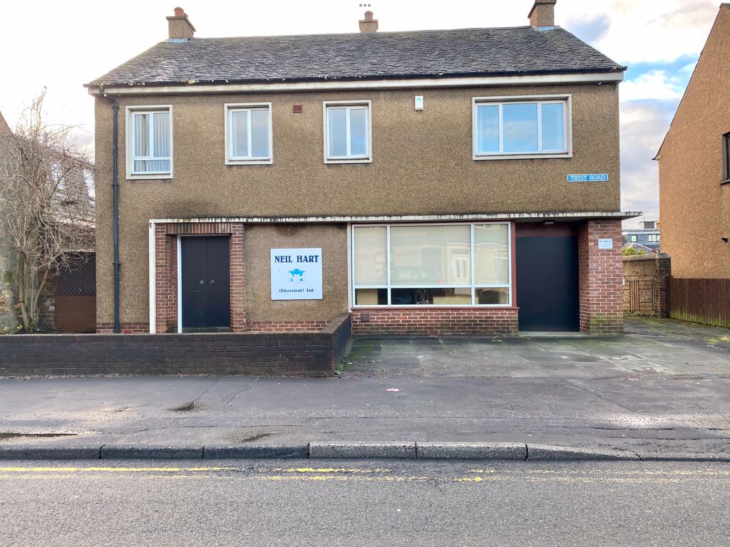 Office for sale in 33-35, Tryst Road, Stenhousemuir, Falkirk FK5, Non quoting