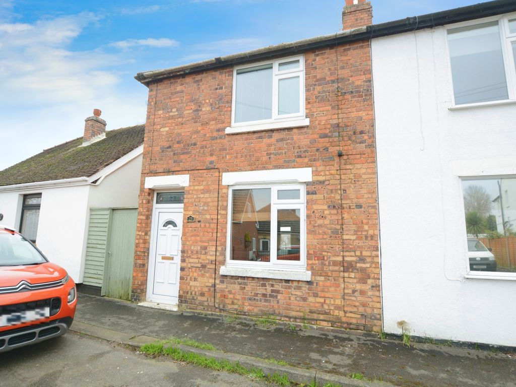2 bed end terrace house for sale in Bachelors Bench, Atherstone CV9, £169,950