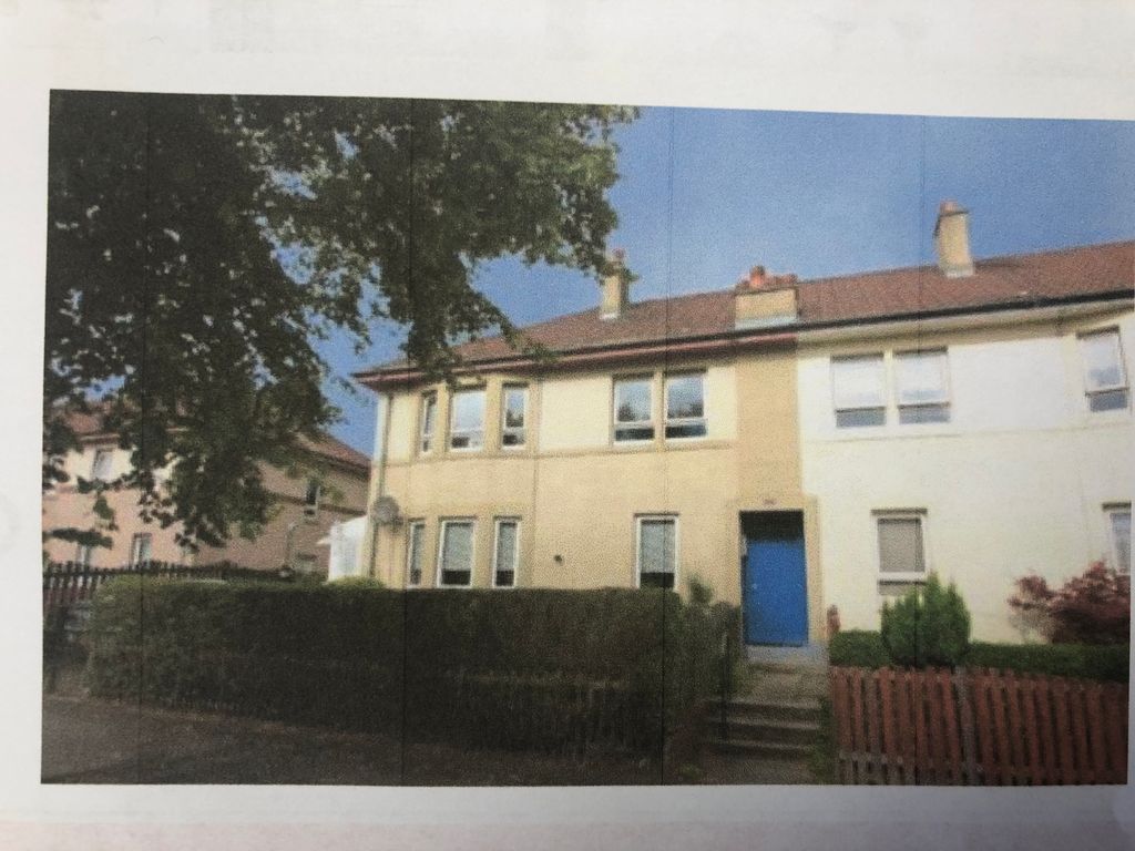2 bed flat for sale in Netherhill Road, Paisley PA3, £75,000