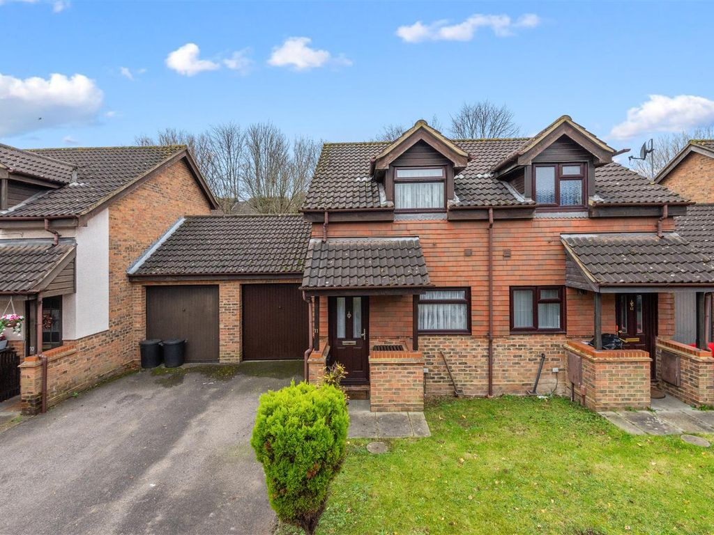 1 bed semi-detached house for sale in Airdrie Close, Yeading, Hayes UB4, £374,950