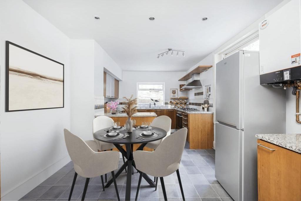 2 bed flat for sale in Hilsea Street, London E5, £750,000