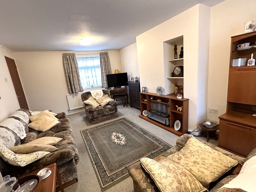 3 bed cottage for sale in High Street, Arlesey SG15, £285,000