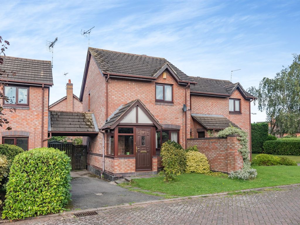 2 bed semi-detached house for sale in Honeyfields, Tarporley CW6, £250,000