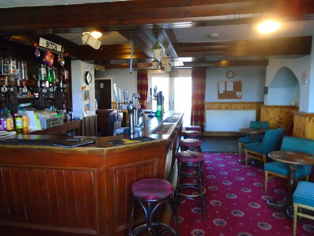 Pub/bar for sale in Front Street North, Quarrington Hill, Durham DH6, £110,000
