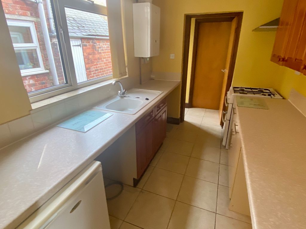1 bed flat for sale in Alford Street, Grantham NG31, £68,500