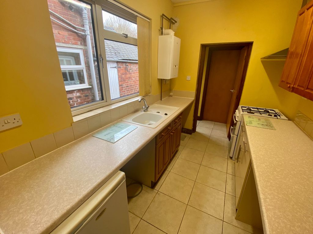 1 bed flat for sale in Alford Street, Grantham NG31, £68,500