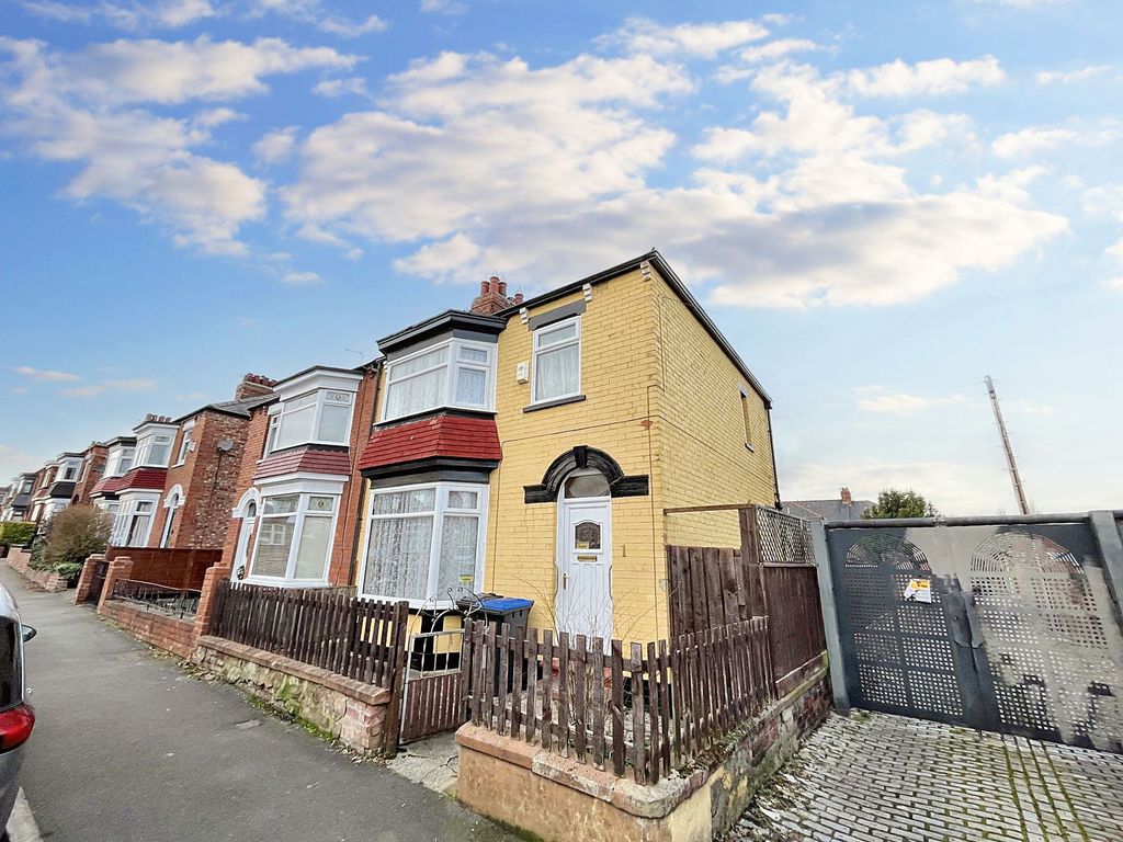 3 bed semi-detached house for sale in Westbourne Road, Middlesbrough TS5, £135,000