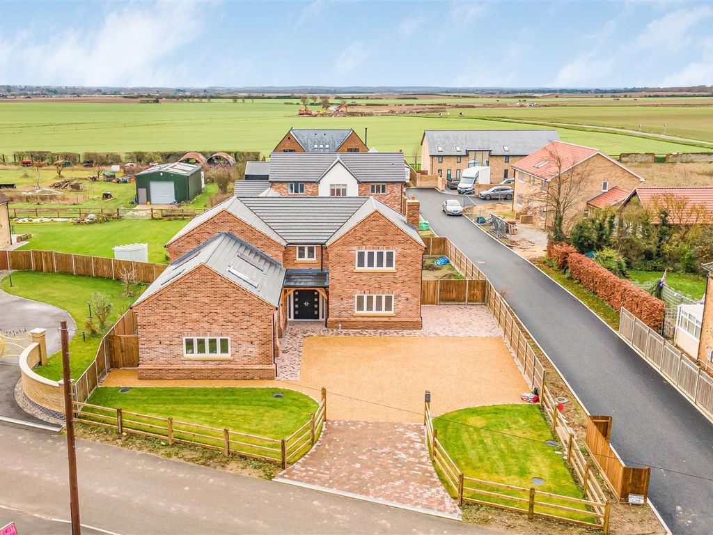 5 bed detached house for sale in Houghtons Lane, Isleham, Ely CB7, £825,000