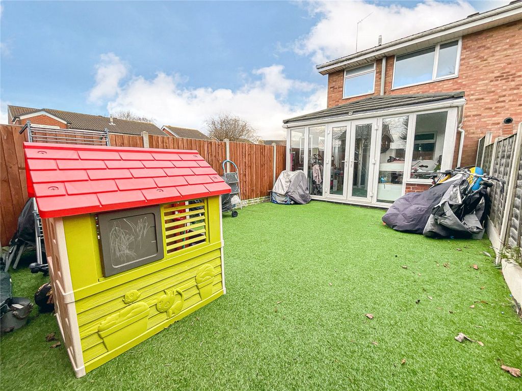3 bed end terrace house for sale in Aldersgate, Kingsbury, Tamworth, Warwickshire B78, £235,000