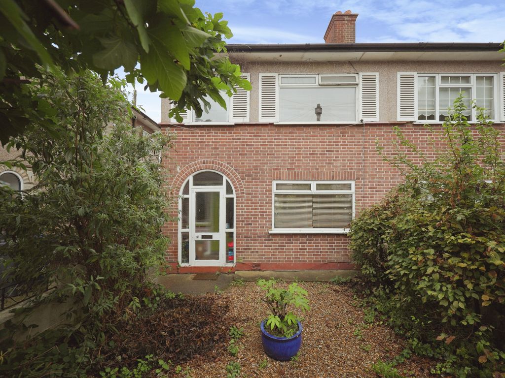4 bed semi-detached house for sale in Gurney Road, Northolt UB5, £550,000