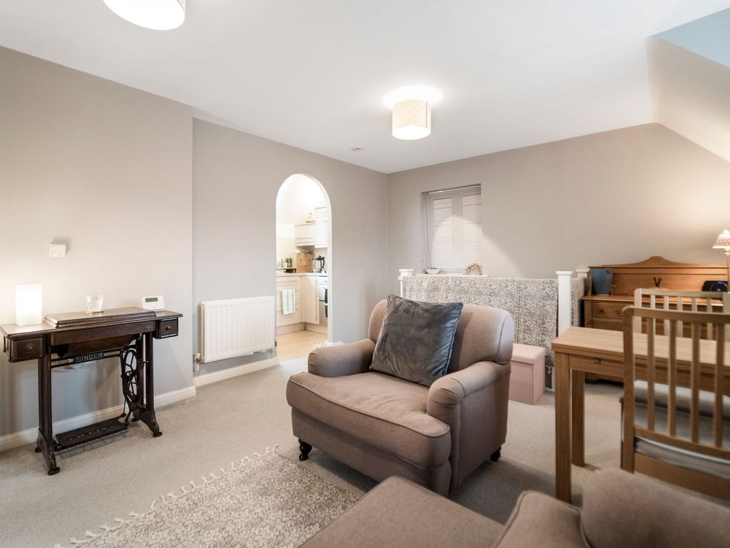 2 bed flat for sale in Narberth Mews, Coedkernew NP10, £135,000