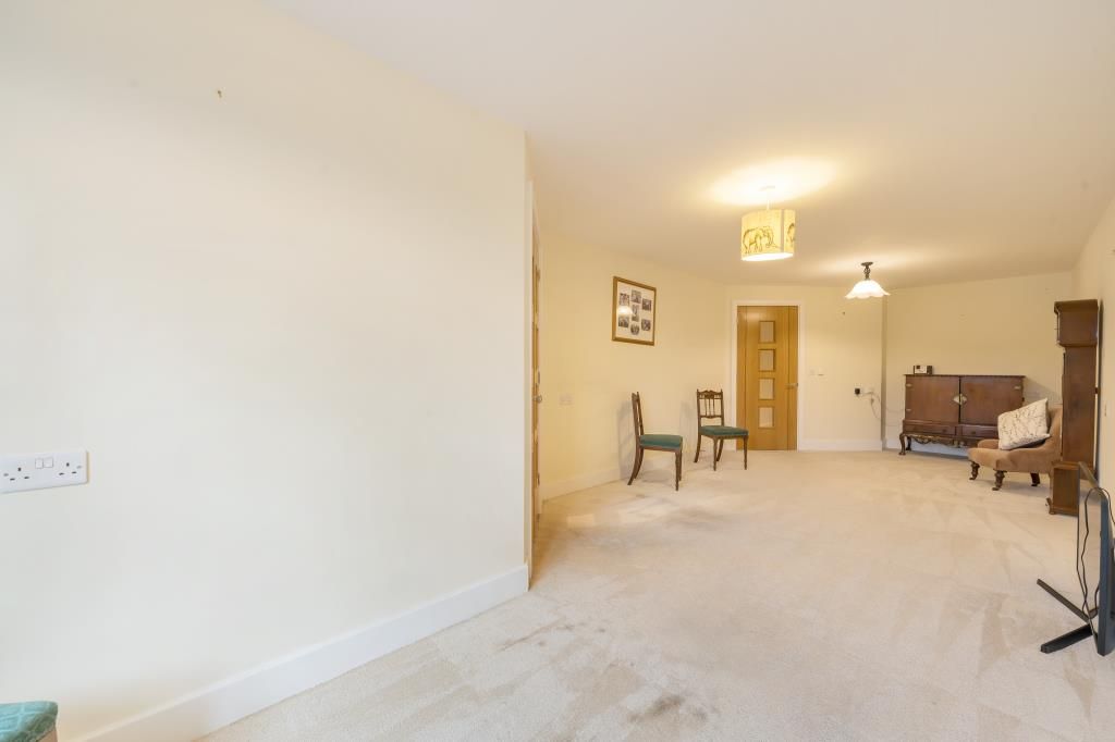 1 bed flat to rent in Maidenhead, Berkshire SL6, £1,500 pcm