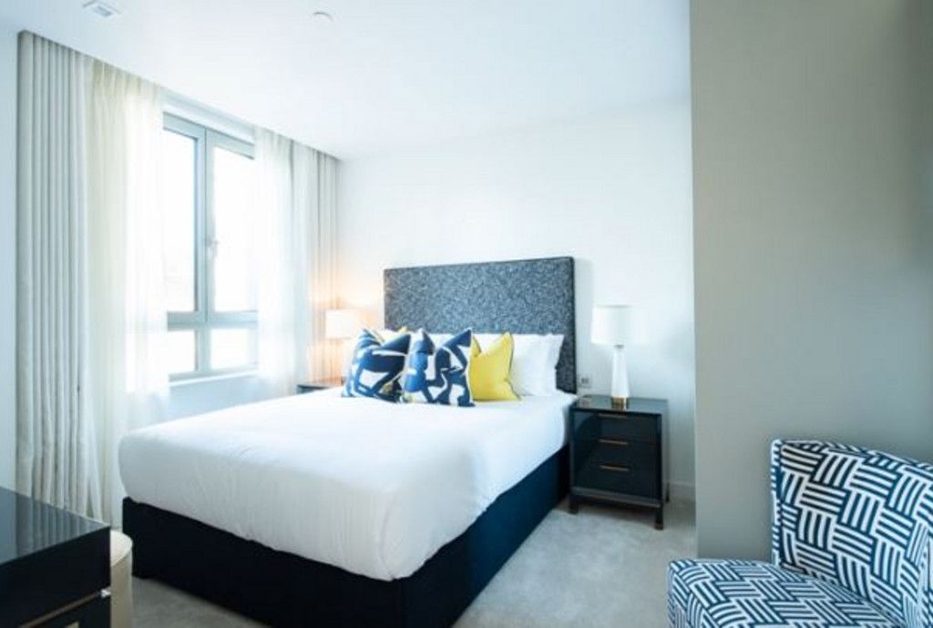 2 bed flat to rent in Garrett Mansions, Paddington W2, £6,422 pcm