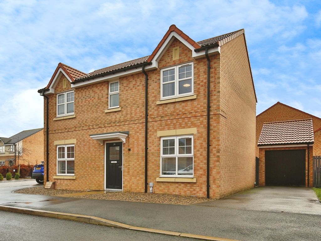 4 bed detached house for sale in Dalton Wynd, Spennymoor DL16, £270,000