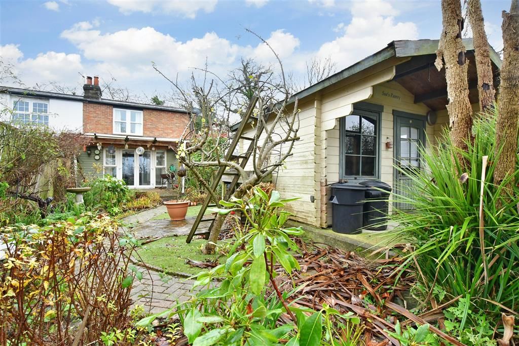 3 bed end terrace house for sale in Byers Lane, South Godstone, Godstone, Surrey RH9, £400,000