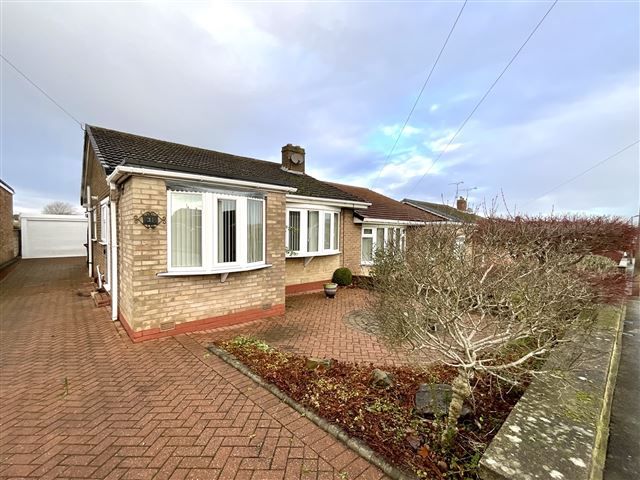 2 bed bungalow for sale in Windsor Rise, Aston, Sheffield S26, £220,000