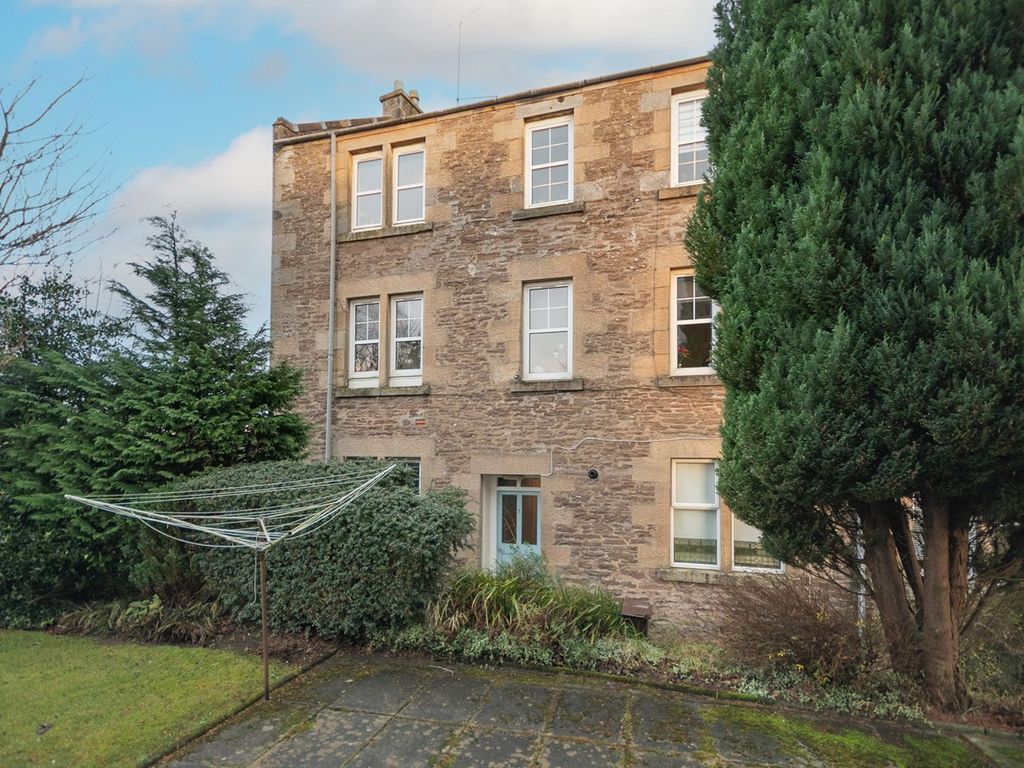 1 bed flat for sale in Golfhill, Ramoyle, Dunblane FK15, £100,000