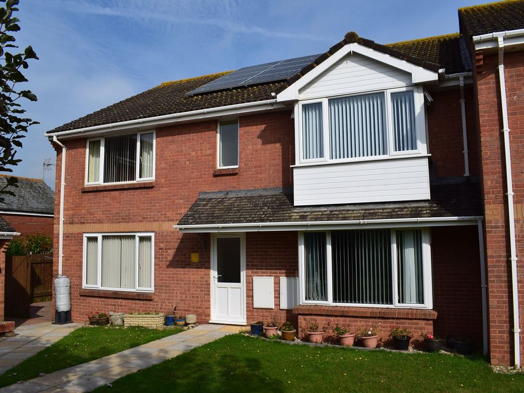 1 bed flat for sale in Station Road, Budleigh Salterton EX9, £130,000