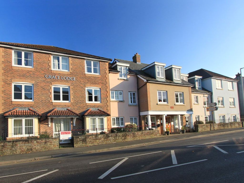 1 bed flat for sale in Rock Street, Thornbury, South Gloucestershire BS35, £255,000