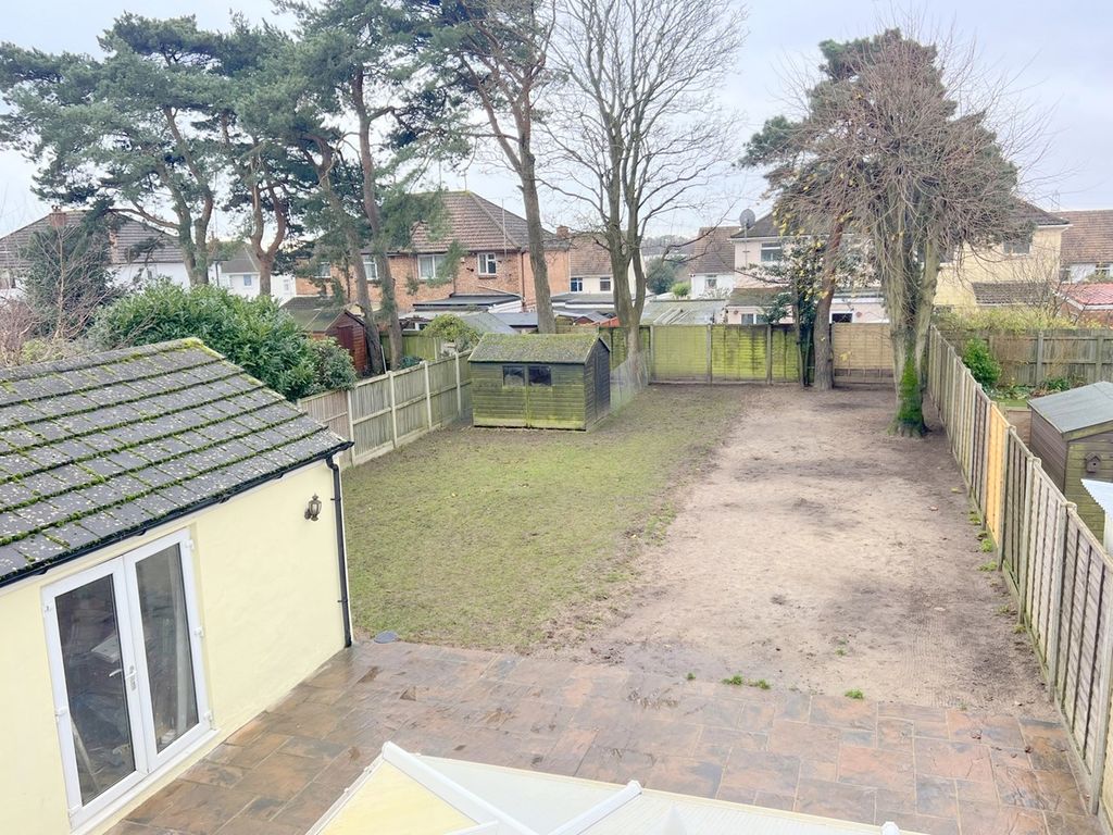 3 bed detached house for sale in Mossley Avenue, Wallisdown, Poole BH12, £400,000