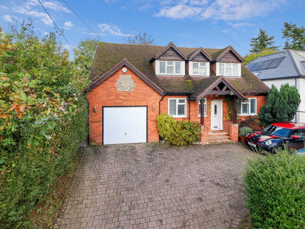 4 bed detached house for sale in Fagnall Lane, Winchmore Hill, Buckinghamshire HP7, £1,200,000