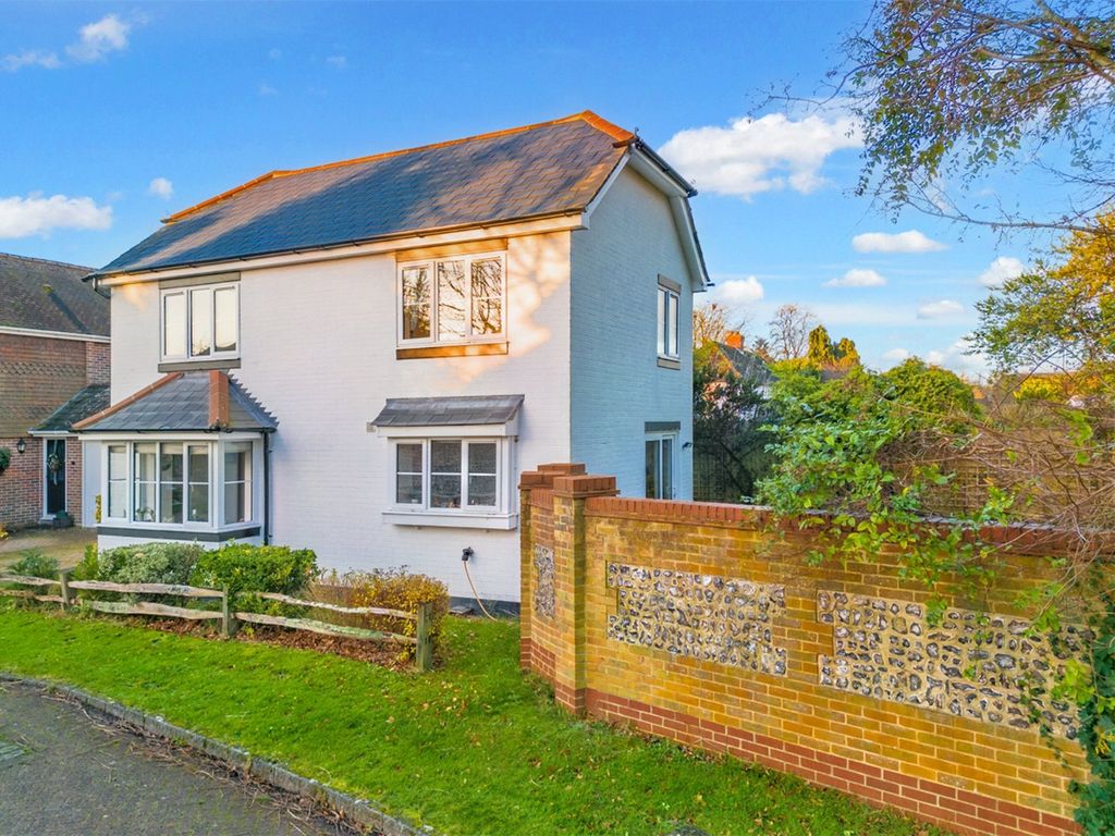 3 bed link-detached house for sale in Saxons Acre, Brightwalton, Newbury, Berkshire RG20, £425,000