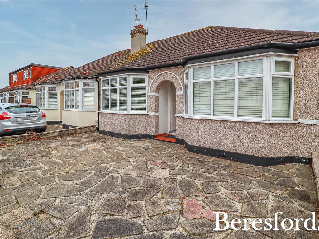 2 bed bungalow for sale in Belmont Avenue, Upminster RM14, £410,000