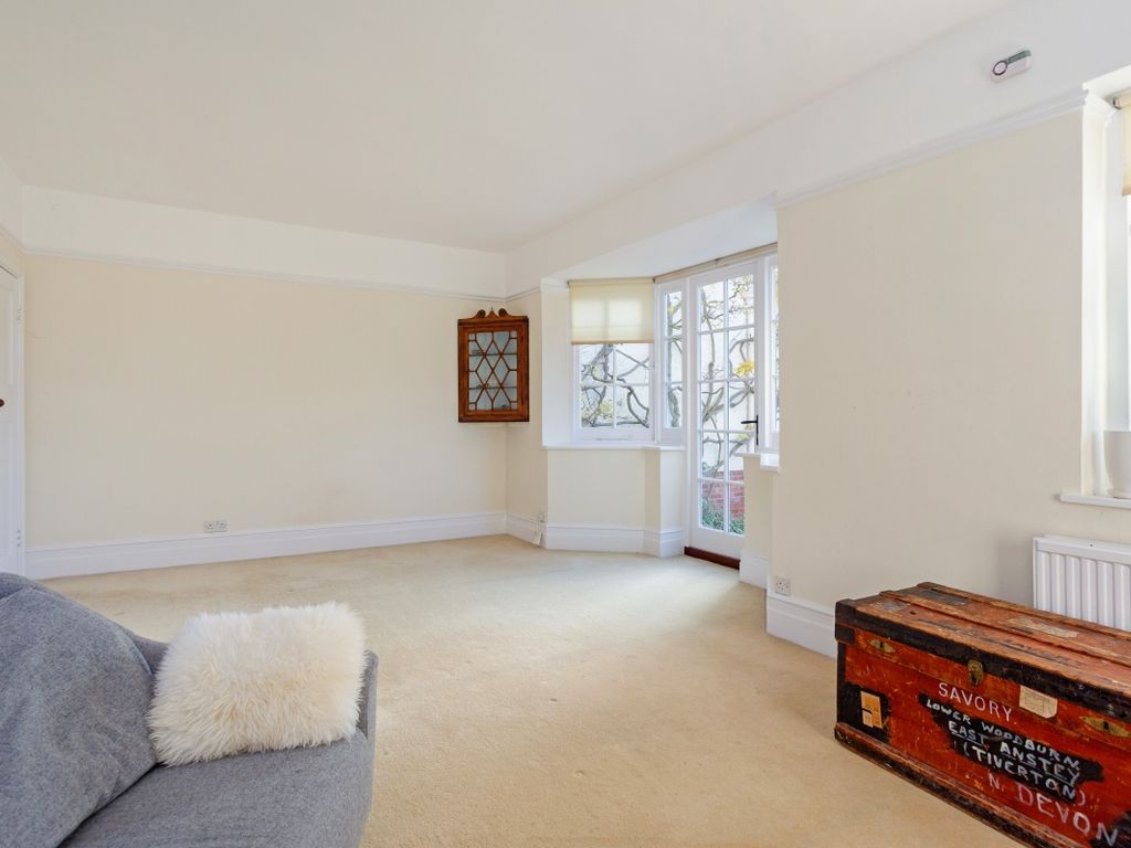 4 bed cottage to rent in School Hill, Seale, Farnham GU10, £2,450 pcm