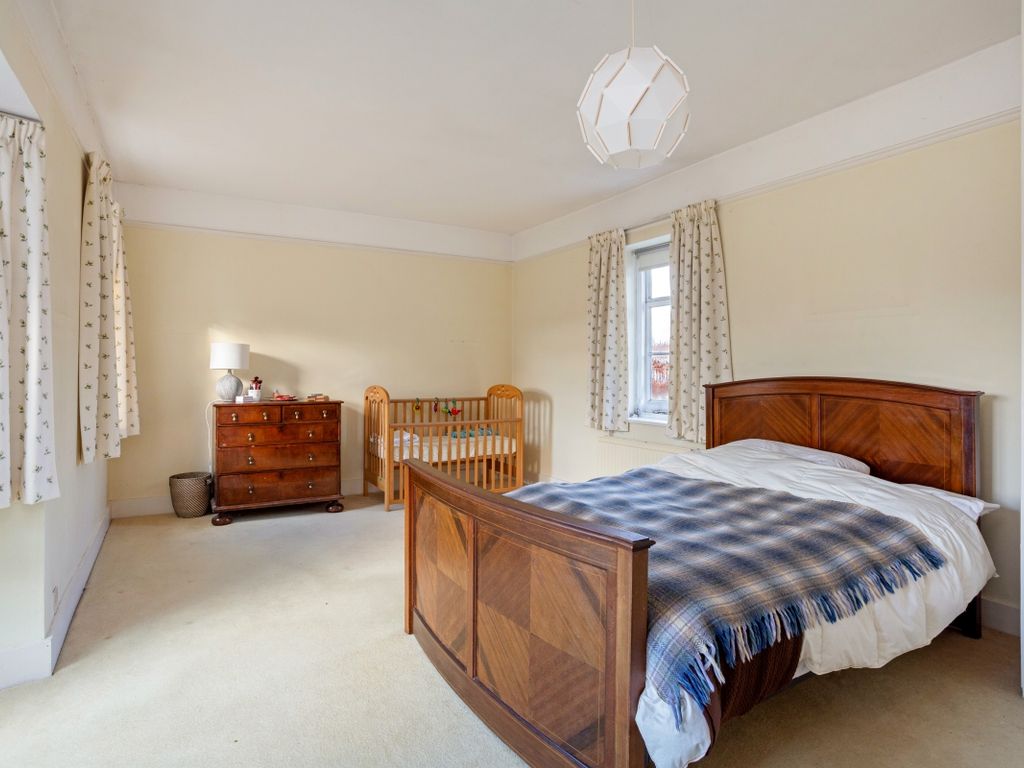 4 bed cottage to rent in School Hill, Seale, Farnham GU10, £2,450 pcm