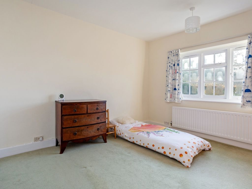 4 bed cottage to rent in School Hill, Seale, Farnham GU10, £2,450 pcm