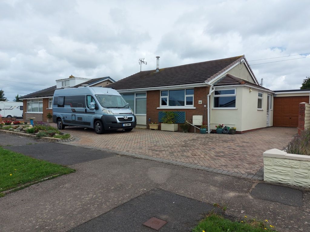 3 bed detached bungalow for sale in Nurston Close, Rhoose CF62, £450,000