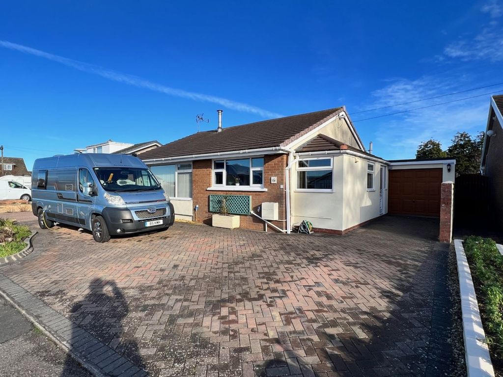 3 bed detached bungalow for sale in Nurston Close, Rhoose CF62, £450,000